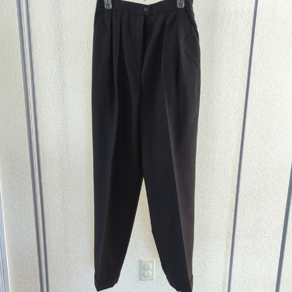 Jones New York Women's Charcoal Color Trousers.